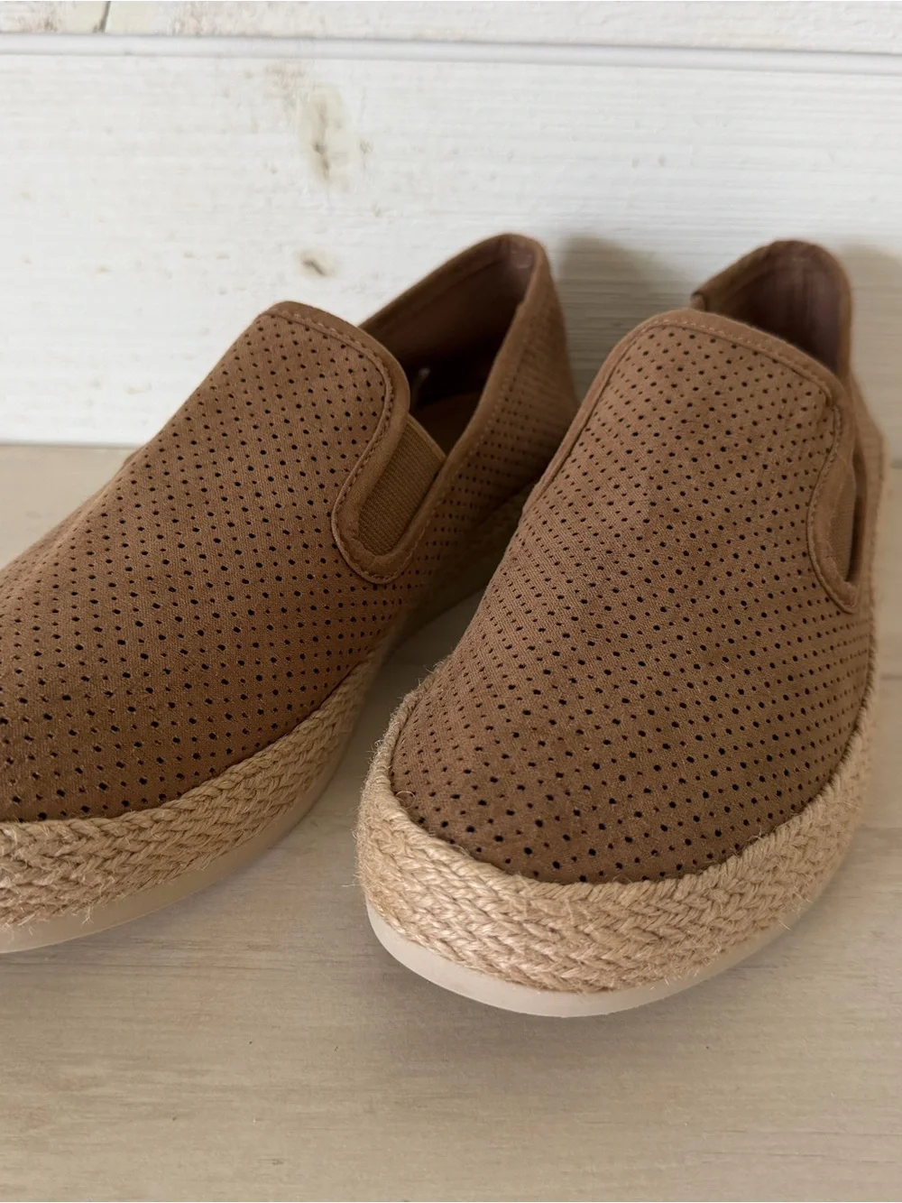 Esprit Nadine Perforated Suede Slip-On Sneaker Women’s 10M Brown NEW